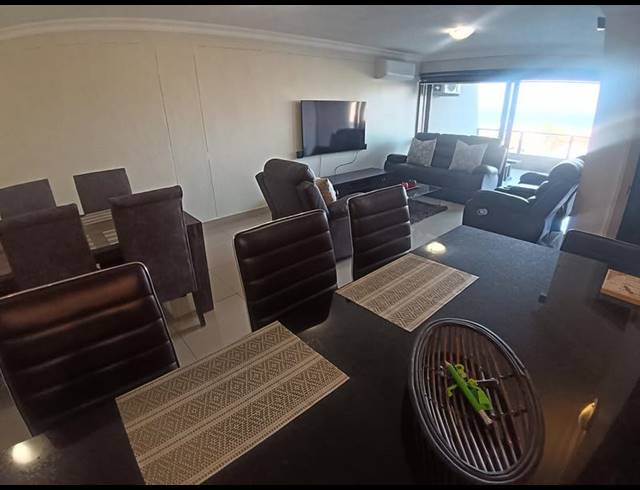 3 BEDROOM APARTMENT FOR SALE IN UVONGO BEACH